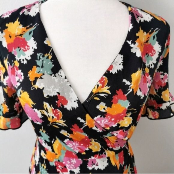 Zara wrap floral vneck blouse - Picture 2 of 5